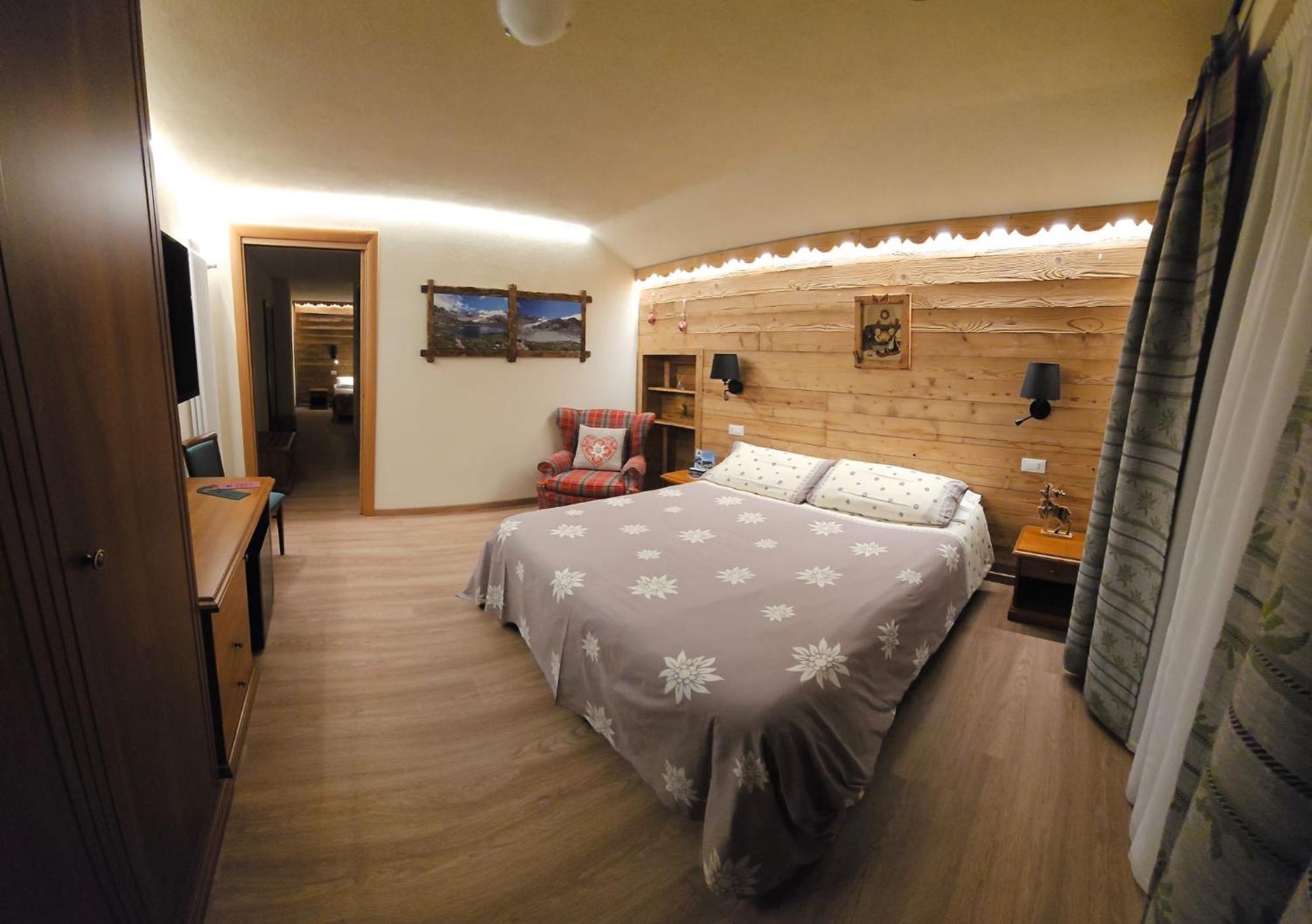 Hotel Edelweiss Pré-Saint-Didier Εξωτερικό φωτογραφία