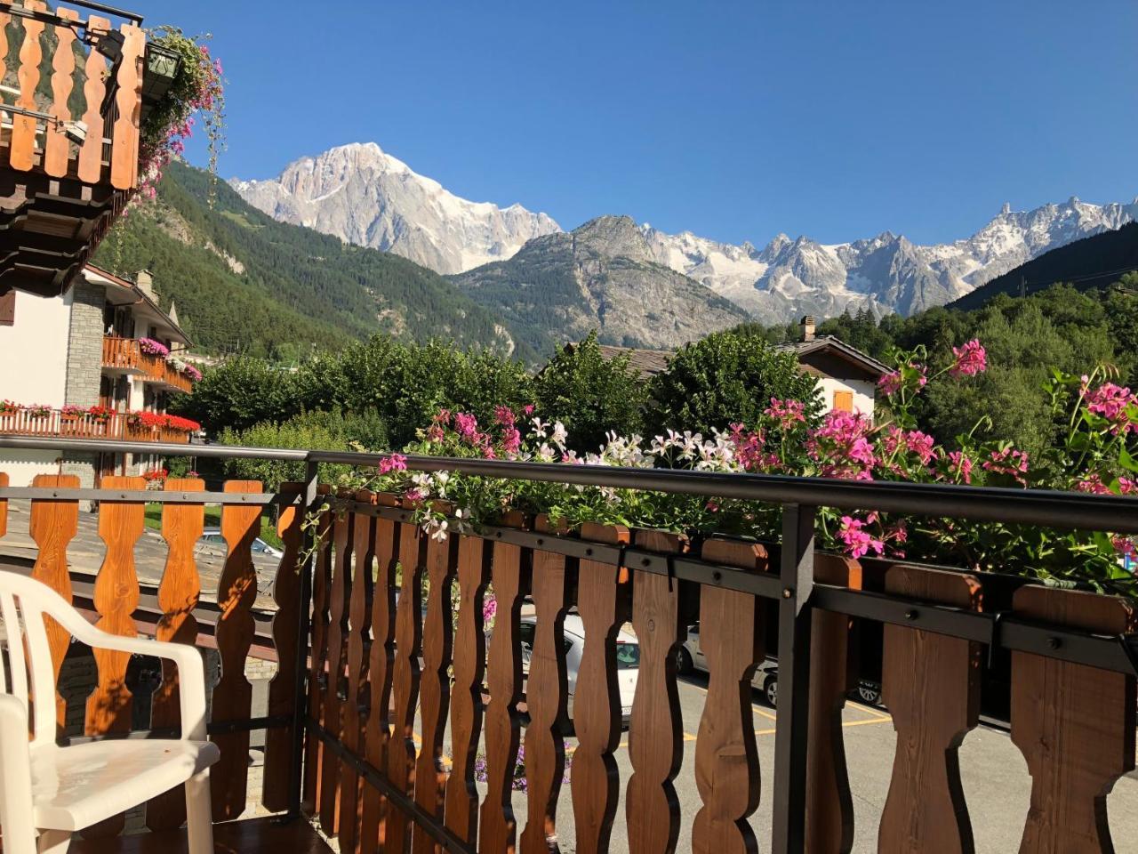 Hotel Edelweiss Pré-Saint-Didier Εξωτερικό φωτογραφία