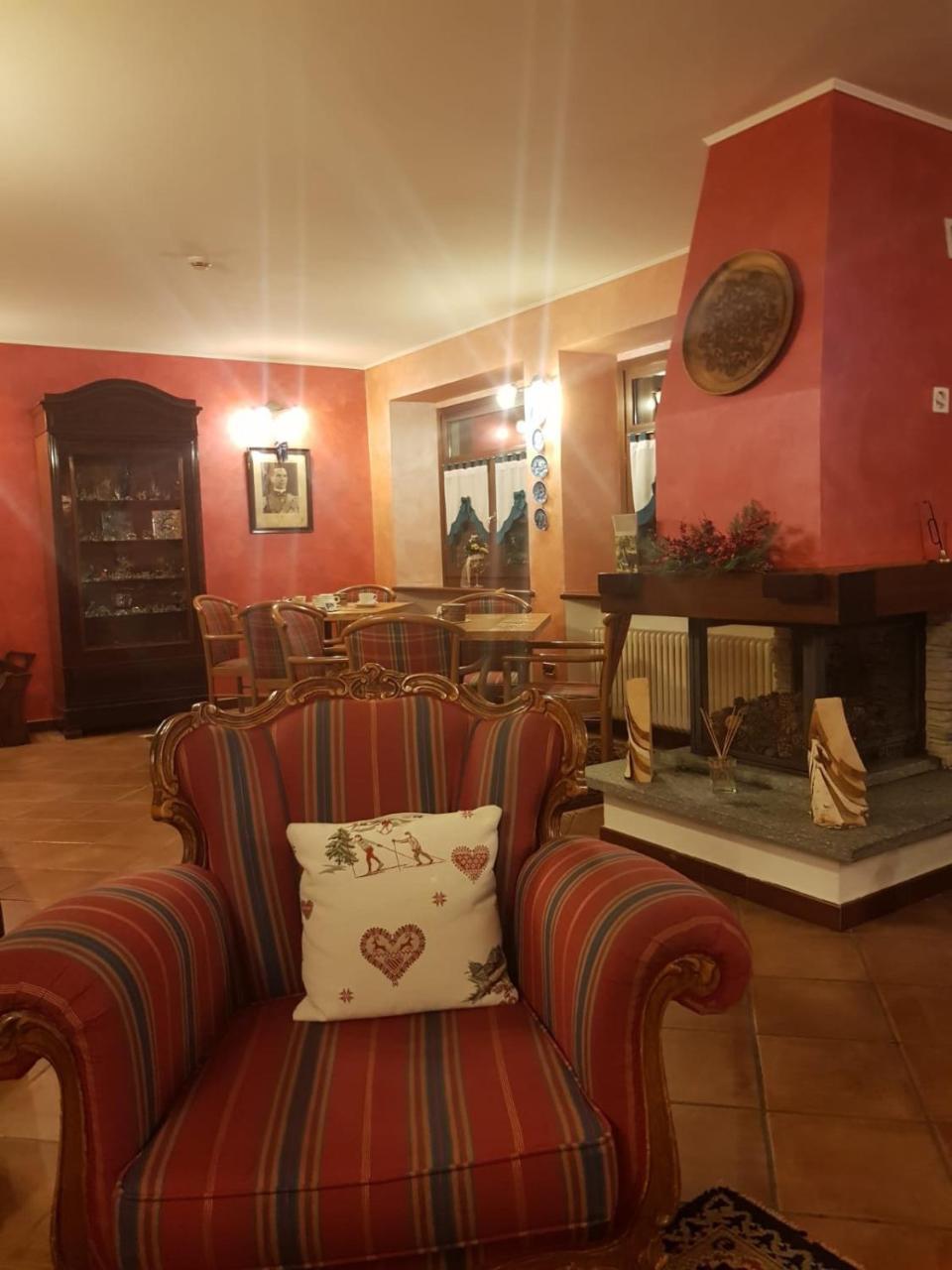 Hotel Edelweiss Pré-Saint-Didier Εξωτερικό φωτογραφία