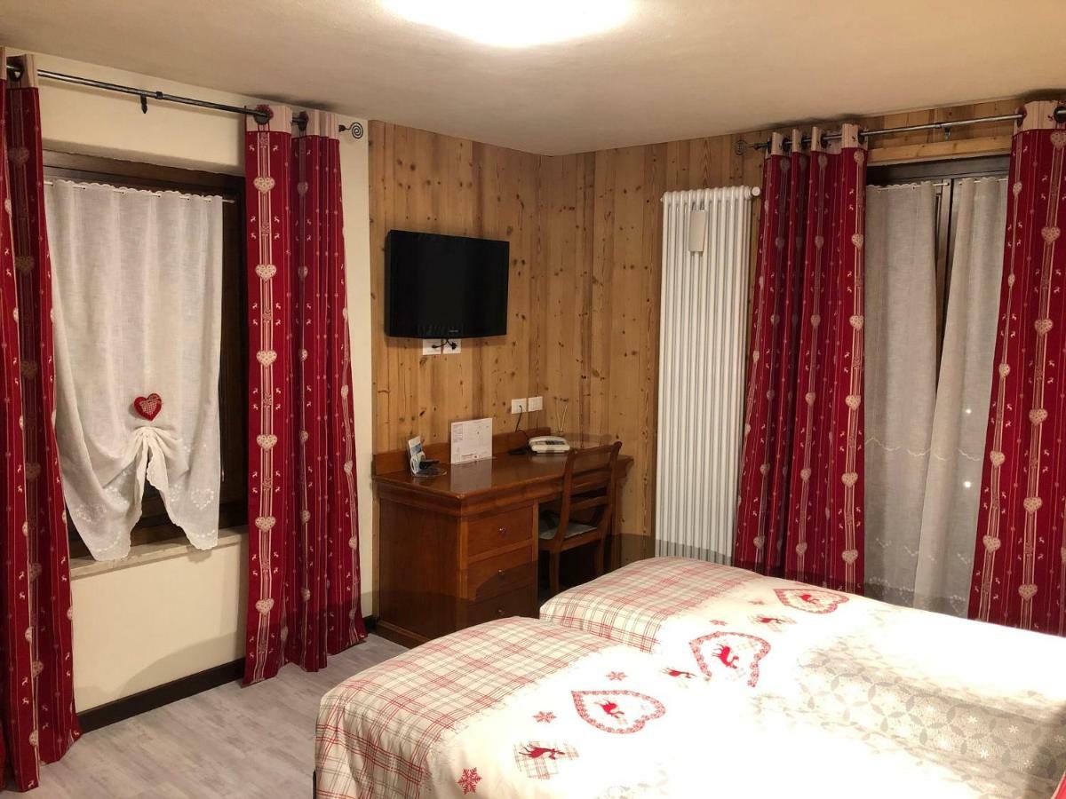 Hotel Edelweiss Pré-Saint-Didier Εξωτερικό φωτογραφία
